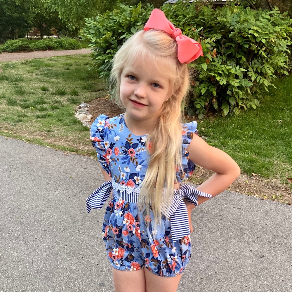 Girl With A Twirl floral 5T shorts jumper shortall
